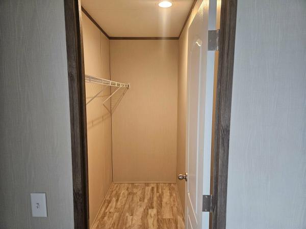 2022 31IND1663CH22  Home