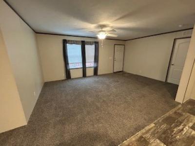 Photo 3 of 11 of home located at 10515 Read Plaza #215 Omaha, NE 68142