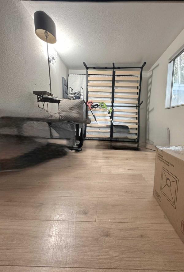 ALL AGE PARK Mobile Home For Sale