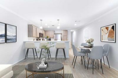 Photo 5 of 13 of home located at 31 Plantation Blvd Lake Worth, FL 33467