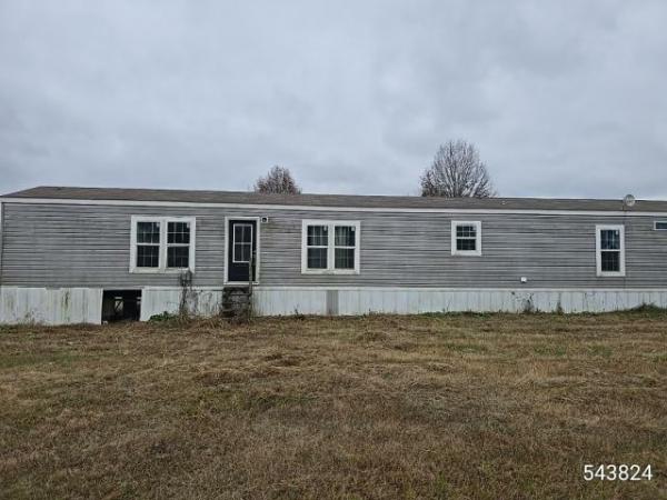 Photo 1 of 2 of home located at Mitchell's 1st Quality Homes 2500 Quality Dr Searcy, AR 72143