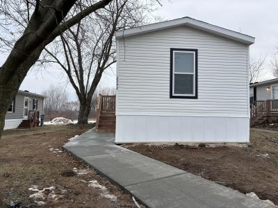 Mobile Home at 2242 Maclaren Dr Highland, MI 48357