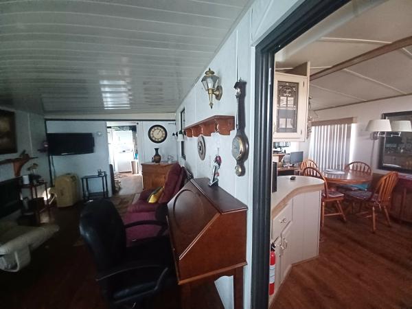 1988 Oakcreek Mobile Home