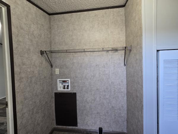 Photo 1 of 2 of home located at 1049 Wildwood Dr., #051 Fayetteville, NC 28304