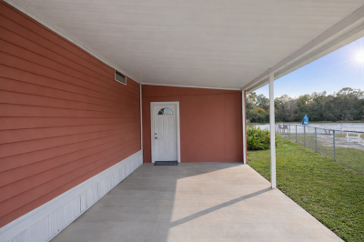 Photo 2 of 41 of home located at 9623 Oaks St Tampa, FL 33635