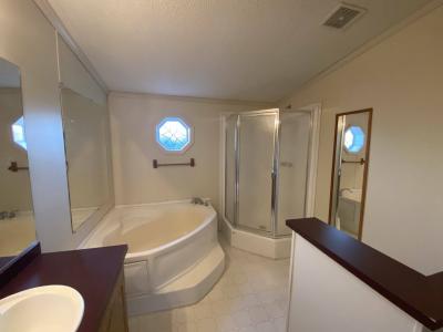 Photo 5 of 10 of home located at 292 S Van Buren Cir Davison, MI 48423