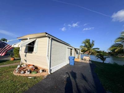 Photo 3 of 20 of home located at 3100 S.w. 51st Avenue Davie, FL 33314