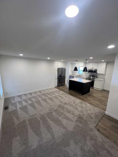 Photo 3 of 20 of home located at 3555 S. Pacific Hwy Lot #156 Medford, OR 97501