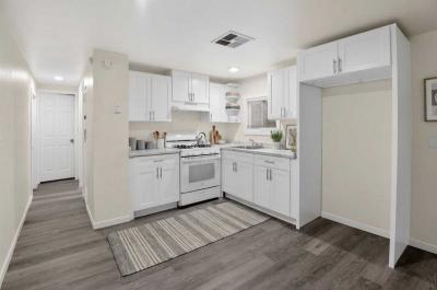 Photo 3 of 18 of home located at 826 E Route 66 #4 Glendora, CA 91740