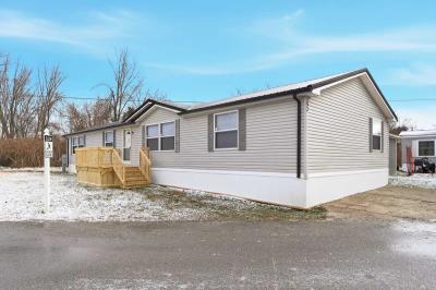 Photo 2 of 29 of home located at 192 Echo Lake E Dr Mooresville, IN 46158