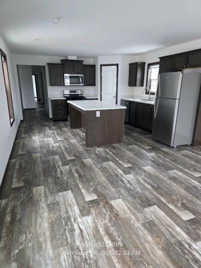 Photo 3 of 12 of home located at 413 34th St SW Austin, MN 55912