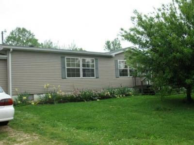 Photo 5 of 17 of home located at 29 Push Lane Jonesboro, IL 62952