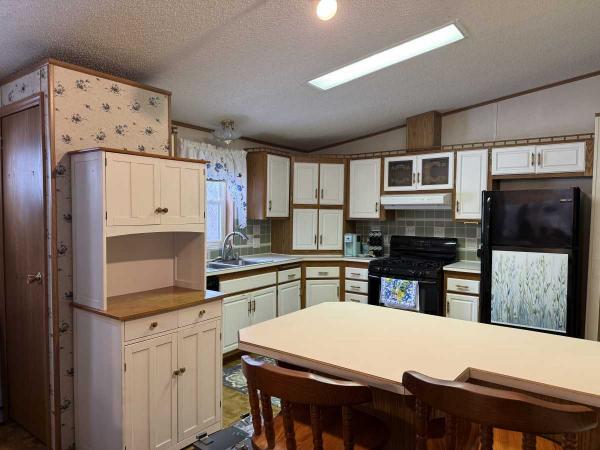 1994 Marshfield Mobile Home For Sale