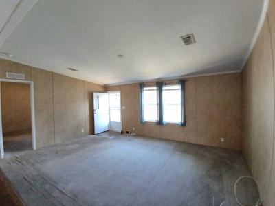 Photo 4 of 8 of home located at 5000 SE Federal Hwy, Lot 174, Stuart, FL 34997