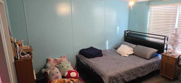 1999 Oakwood Manufactured Home