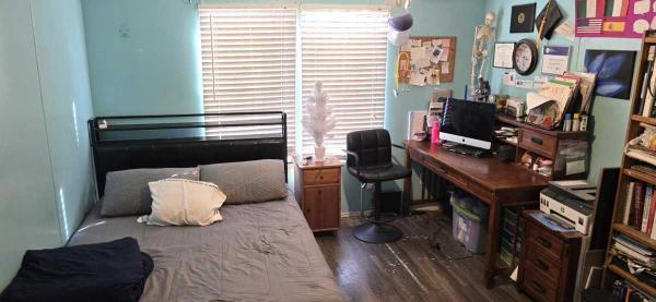 1999 Oakwood Manufactured Home