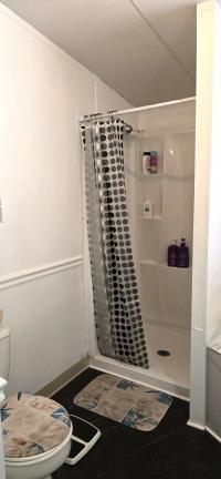 1999 Oakwood Manufactured Home