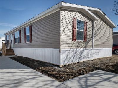 Mobile Home at 1172 Tanglewood Ln Lot 117 Burton, MI 48529
