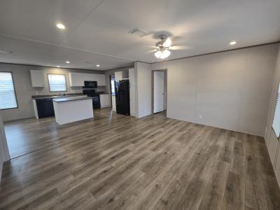 Photo 4 of 11 of home located at 302 Mill Run Avenue Kyle, TX 78640