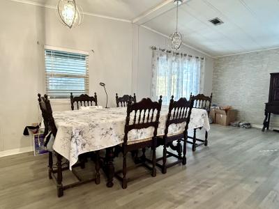 Photo 5 of 15 of home located at 1360 Everglades Circle Apopka, FL 32703