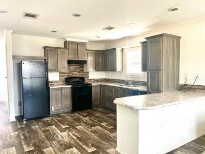 Mobile Home at 4701 Anderson Rd Lot #366 Houston, TX 77053