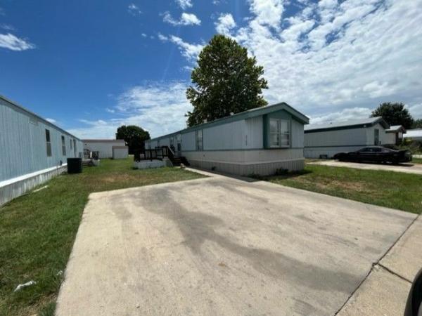 1998 Clayton Homes Inc Mobile Home For Sale