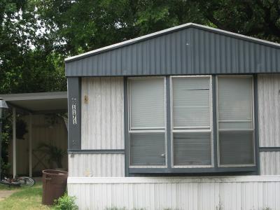 Mobile Home at 1171 Sleepy Hollow Dr Lot 6 Fort Worth, TX 76114