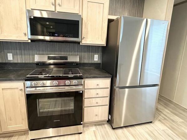 2025 Clayton-Wakarusa Mobile Home