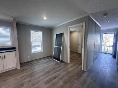 Photo 5 of 16 of home located at 29638 Danbury Court #240 Chesterfield, MI 48051