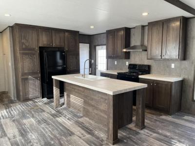 Photo 5 of 32 of home located at 133 Lillian #Ll133 Conroe, TX 77301