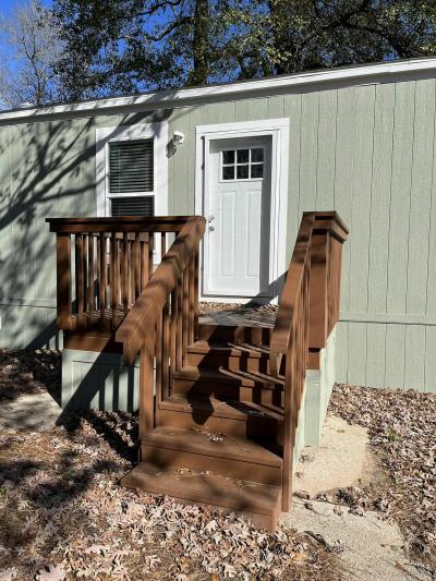 Photo 3 of 26 of home located at 107 Toledo #To107 Conroe, TX 77301