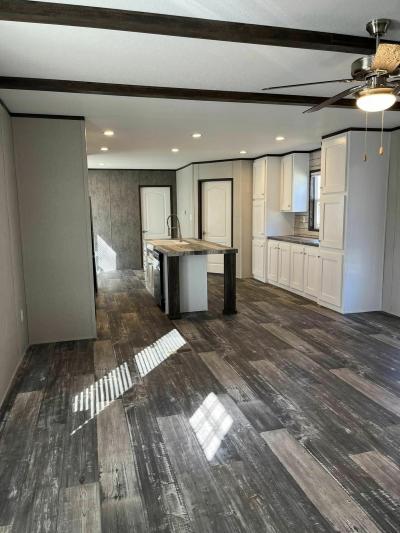 Photo 4 of 26 of home located at 107 Toledo #To107 Conroe, TX 77301