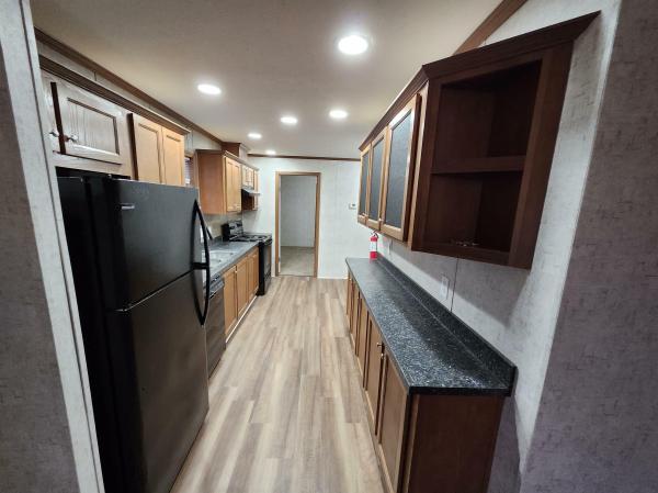 2016 FORTUNE 4 FGS1672 201R  Home