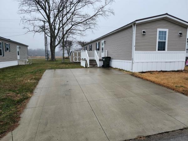 2016 FORTUNE 4 FGS1672 201R  Home