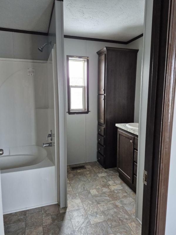 2018 Champion EVA10 FGS1660203R  Home