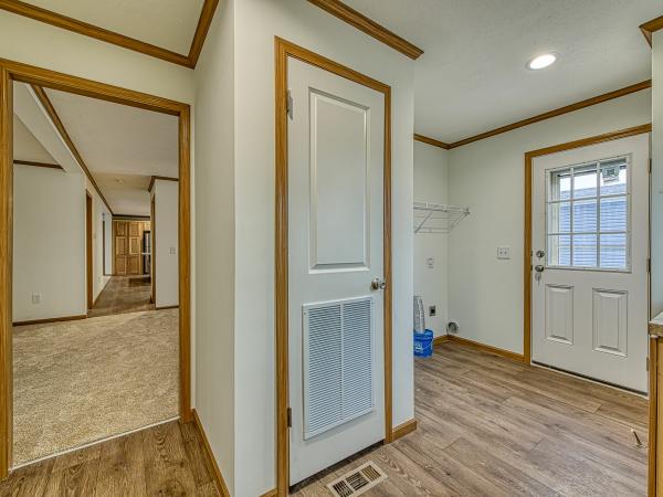 2026 Colony 198 DT1039-P  Home