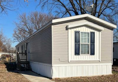 Mobile Home at 6500 Kansas Ave, Lot 142 Kansas City, KS 66111