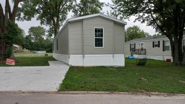 Photo 1 of 2 of home located at 606 Mariwood Dr Lot 99 Indianapolis, IN 46234