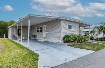 Photo 2 of 29 of home located at 18675 U.s. Hwy 19 N. Lot 425 Clearwater, FL 33764