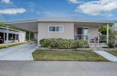 Mobile Home at 18675 U.s. Hwy 19 N. Lot 425 Clearwater, FL 33764