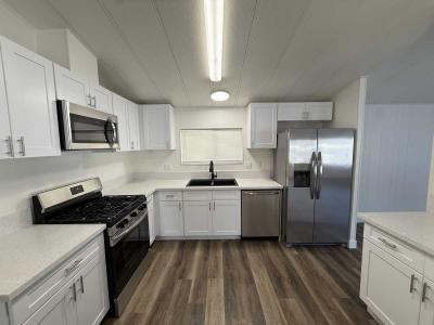 Photo 5 of 21 of home located at 2598 Ayala Dr #27 Rialto, CA 92376