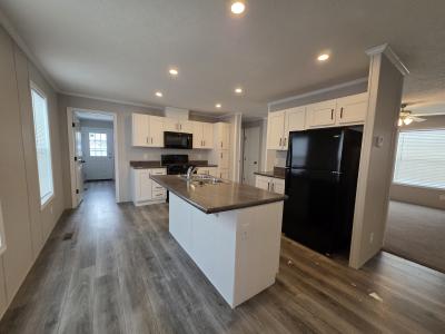 Photo 4 of 9 of home located at 875 Julianna Drive Flint, MI 48506