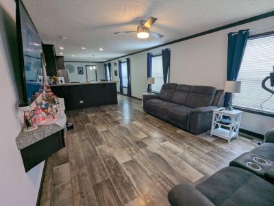 Photo 4 of 11 of home located at 13640 Oaktree Court Grand Haven, MI 49417