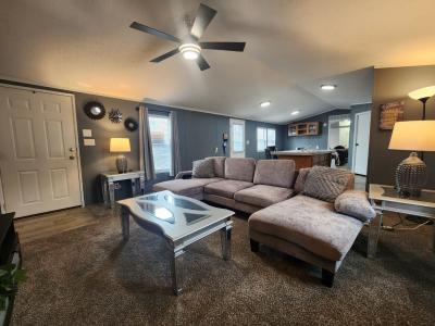 Photo 2 of 12 of home located at 11222 Chestnut Square Miamisburg, OH 45342