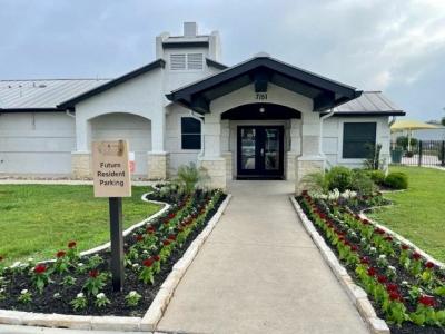 Mobile Home at 7151 Woodlake Pkwy #145 San Antonio, TX 78218