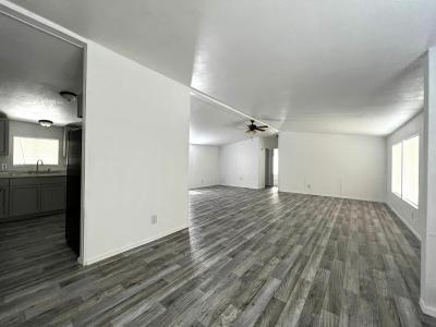 Mobile Home at 1114 W Kachina Trail Lot Kt1114 Phoenix, AZ 85041