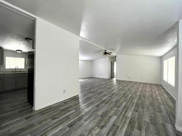 Photo 1 of 2 of home located at 1114 W Kachina Trail Lot Kt1114 Phoenix, AZ 85041