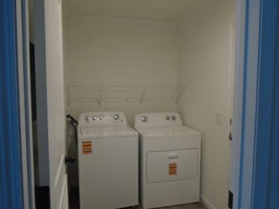 Photo 3 of 5 of home located at 4418 Overlook Terrace Kentwood, MI 49512