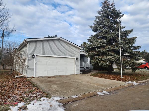 1992 Legacy Housing 112M7070 Mobile Home