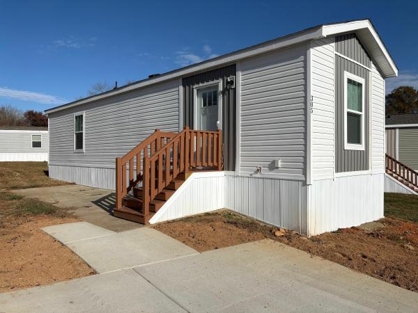 Photo 1 of 2 of home located at 4200 Us Hwy 29 N #305 Greensboro, NC 27405